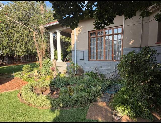 3 BEDROOM HOUSE FOR SALE IN SELECTION PARK